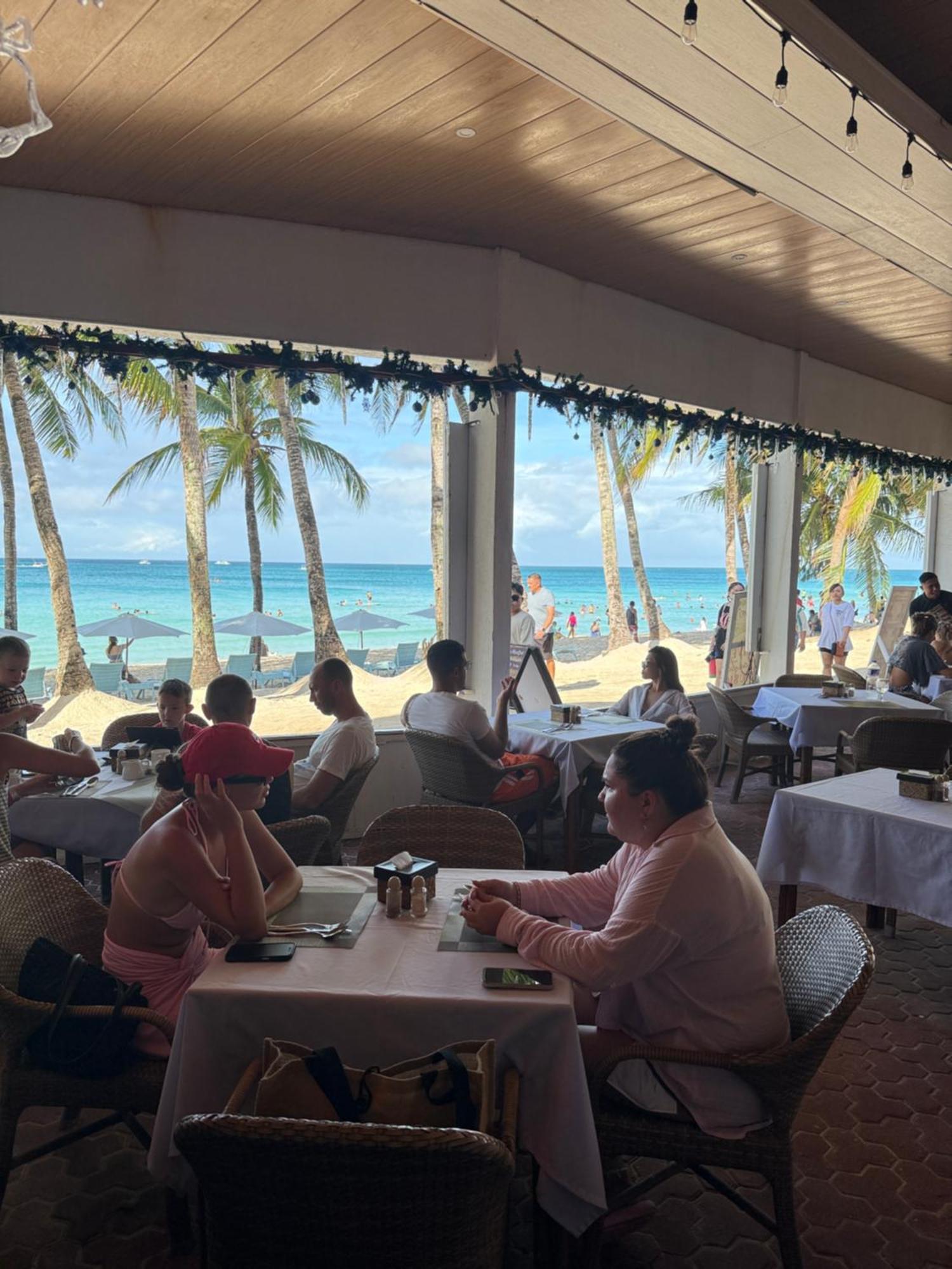 Calypso Beach And Dive Resort Manoc-Manoc Экстерьер фото