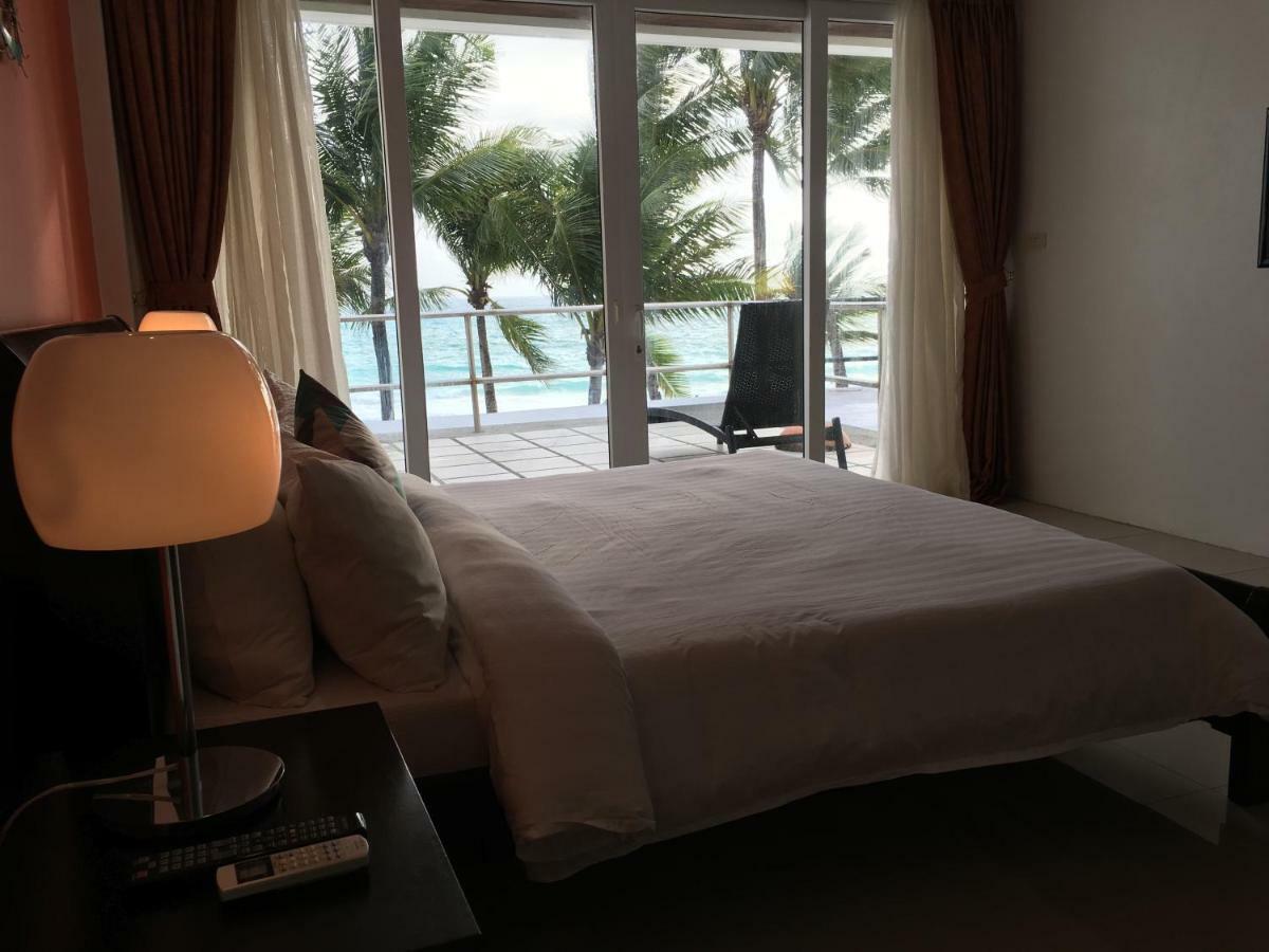 Calypso Beach And Dive Resort Manoc-Manoc Экстерьер фото